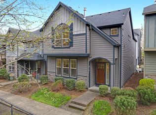 915 SW Mozart Ter, Portland, OR 97225