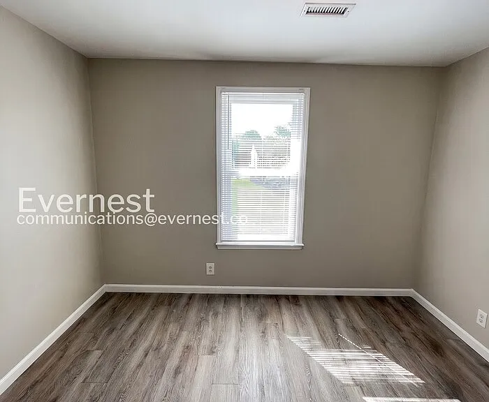 901 Cimarron Ct — Photo 14