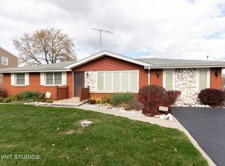 6448 W 85th St, Burbank, IL