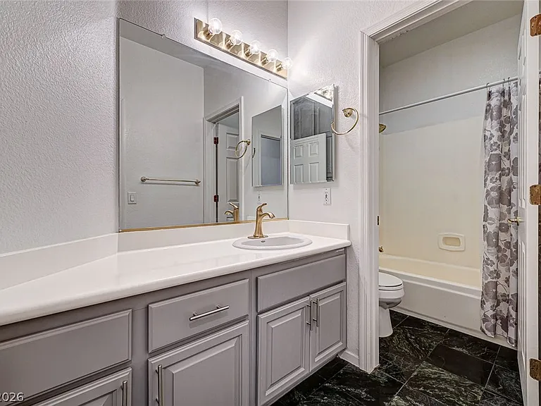 900 Royal Plum Ln — Photo 27