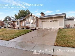 2379 E Woodthrush Dr, Sandy, UT 84093