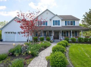 231 Julia Ln, Manheim, PA 17545