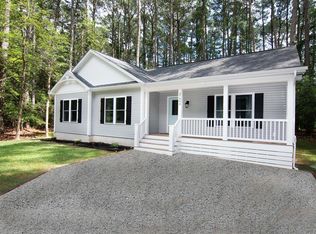 37444 Castaway Dr, Greenbackville, VA 23356