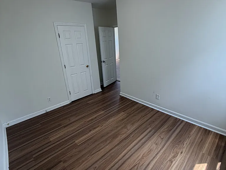 189 Belleville Ave #3 — Photo 3