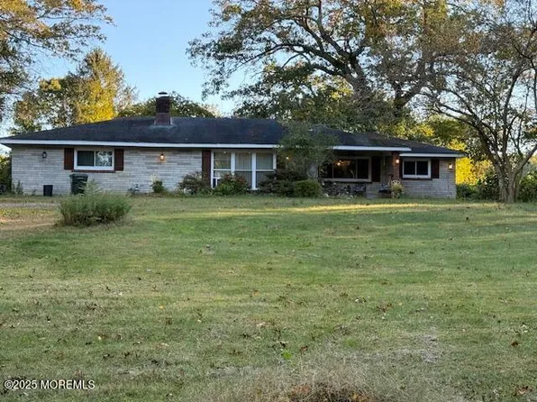 138 Windeler Road, Howell, NJ 07731