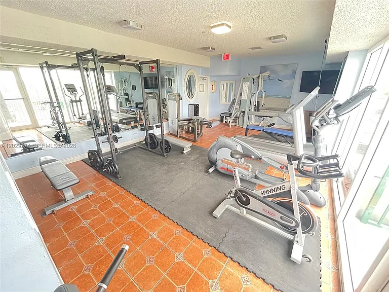 9195 Collins Ave #1001 — Photo 30