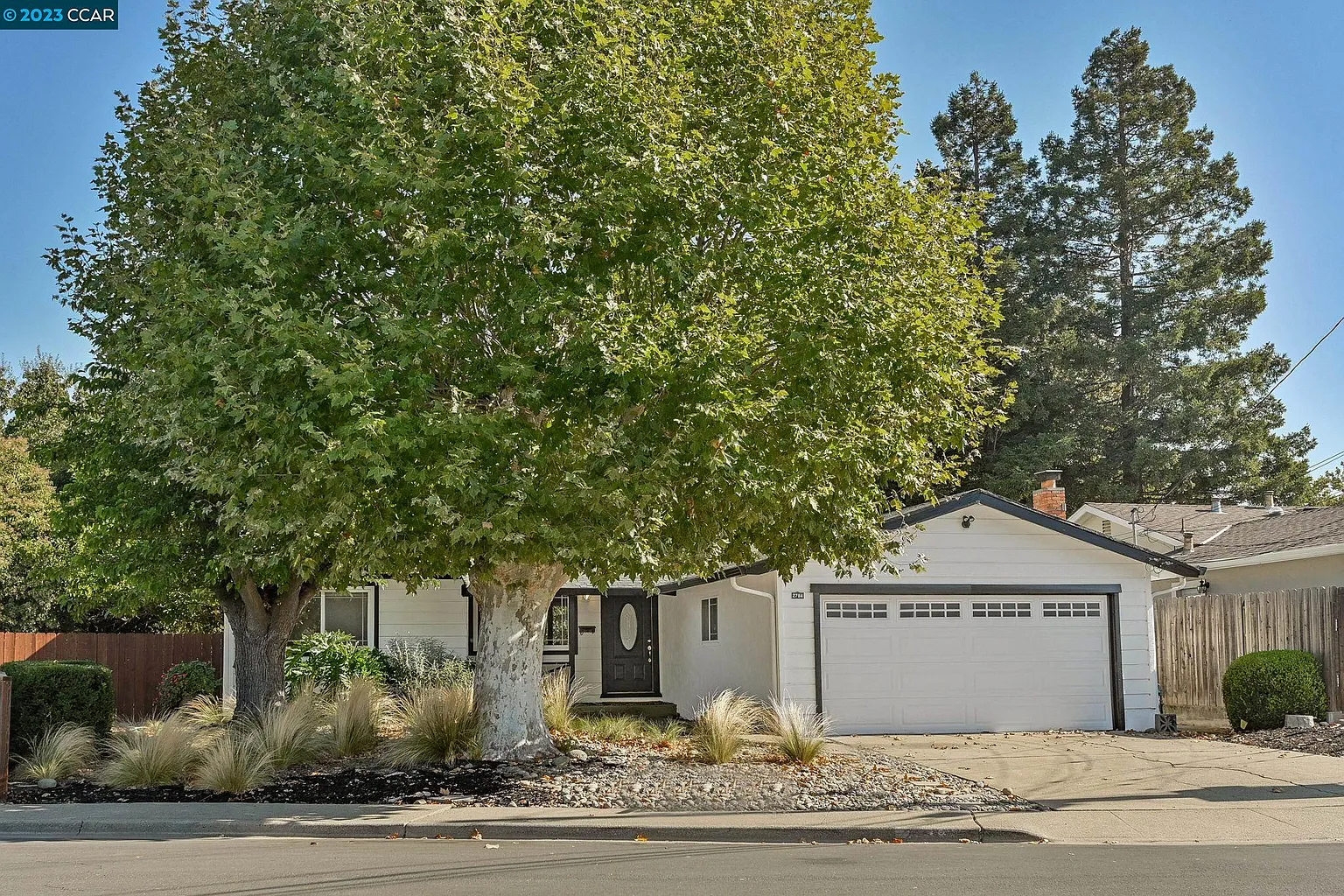 2784 Wexford Dr photo 1