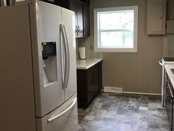 Kitchen, new refrigerator/freezer, counter tops