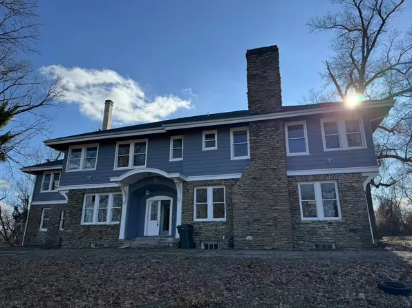 747 Clinton Springs Ave, Cincinnati, OH 45229