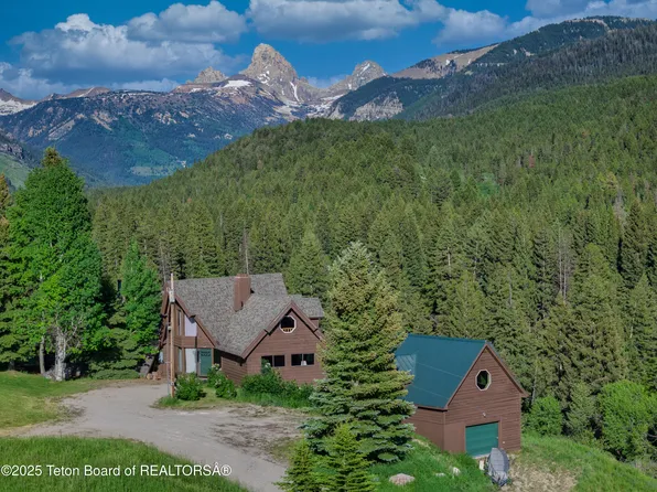 475 E Alta Ski Hill Rd, Alta, WY 83414