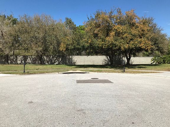 4th image of 5476 Lockport Ct
