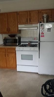 4th image of 225 Standish Ave APT 1