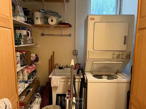 5th image of 1921 W Belmont Ave #1R