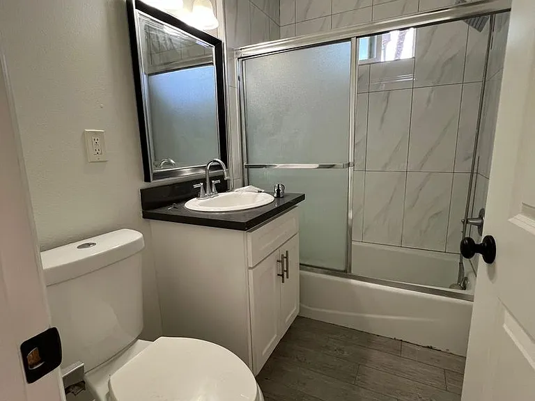 2665 Pasadena Ave — Photo 9