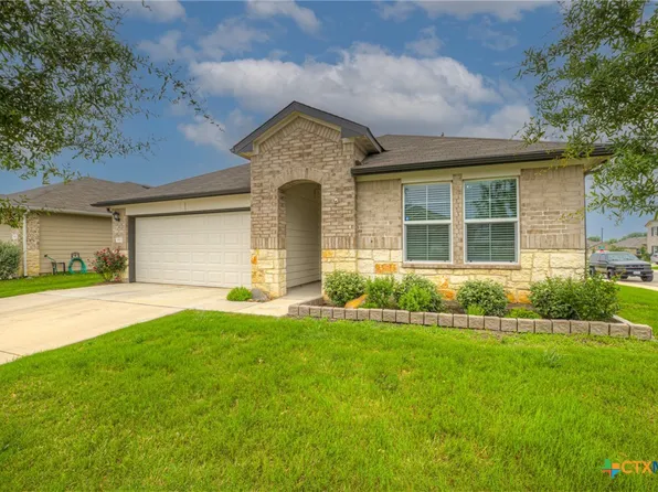 800 Bahia Pl, Seguin, TX 78155