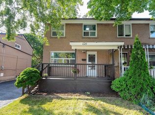 126 Celeste Dr, Toronto, ON M1E 2V1