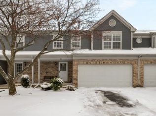 805 Longwood Dr, Algonquin, IL