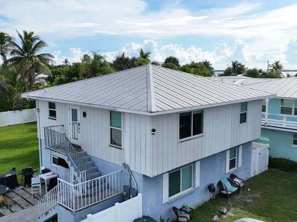 1811 Melaleuca Dr, Fort Pierce, FL 34949