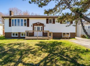 15 Skyvue Ter, Halifax, NS B2W 3Z2