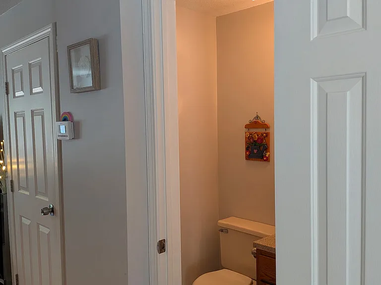 804 Pinewood Dr — Photo 6