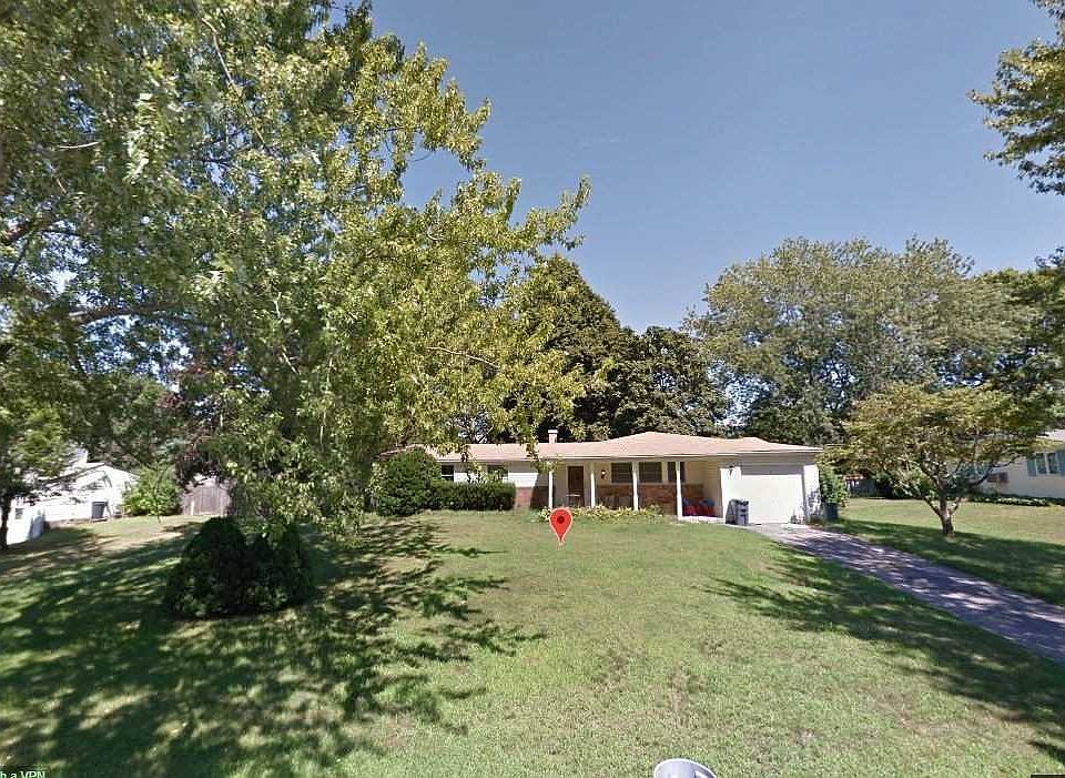 1st image of 39 University Heights Ct