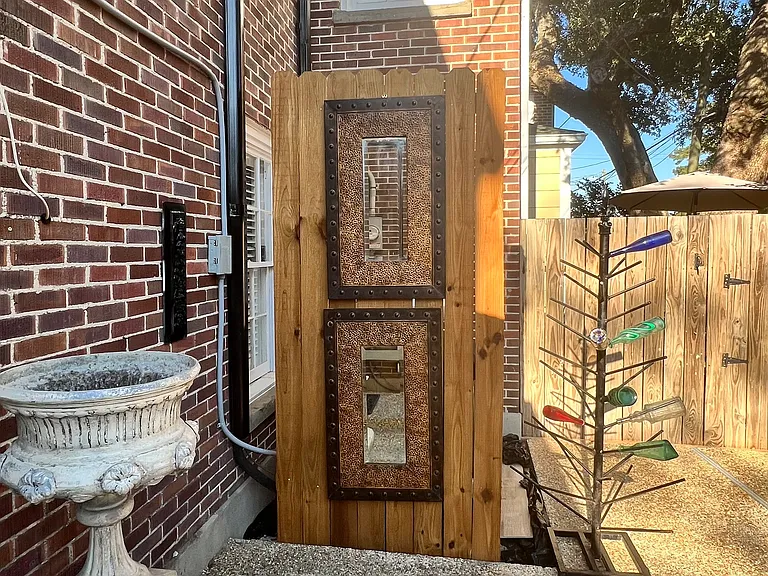 2nd Ave — Photo 12