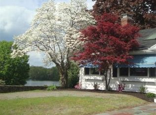 8 Bay Edge Dr, Worcester, MA 01604