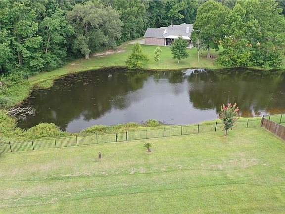4th image of 196 Chantilly Loop