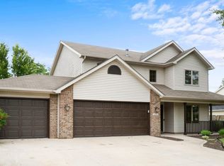 16112 Fleetwood Ct, Huntertown, IN 46748