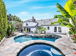 1322 Londonderry Pl, Los Angeles, CA 90069