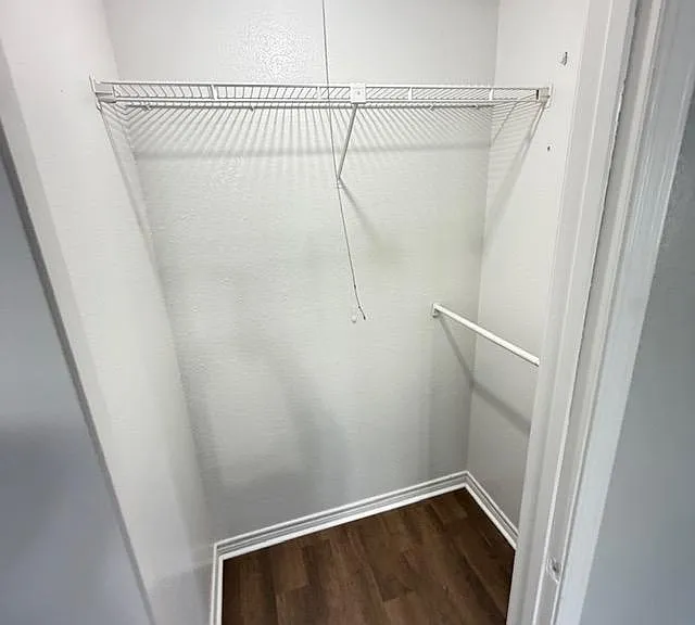 708 Champion Ct — Photo 21