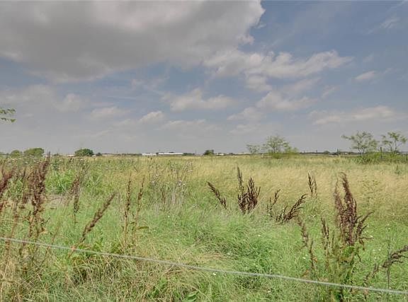 2nd image of 4208 County Road 913