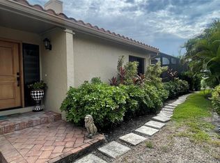 2347 Harbour Oaks Dr, Longboat Key, FL 34228