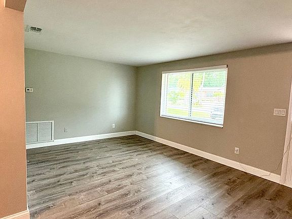 2nd image of 4312 Belleville Ave