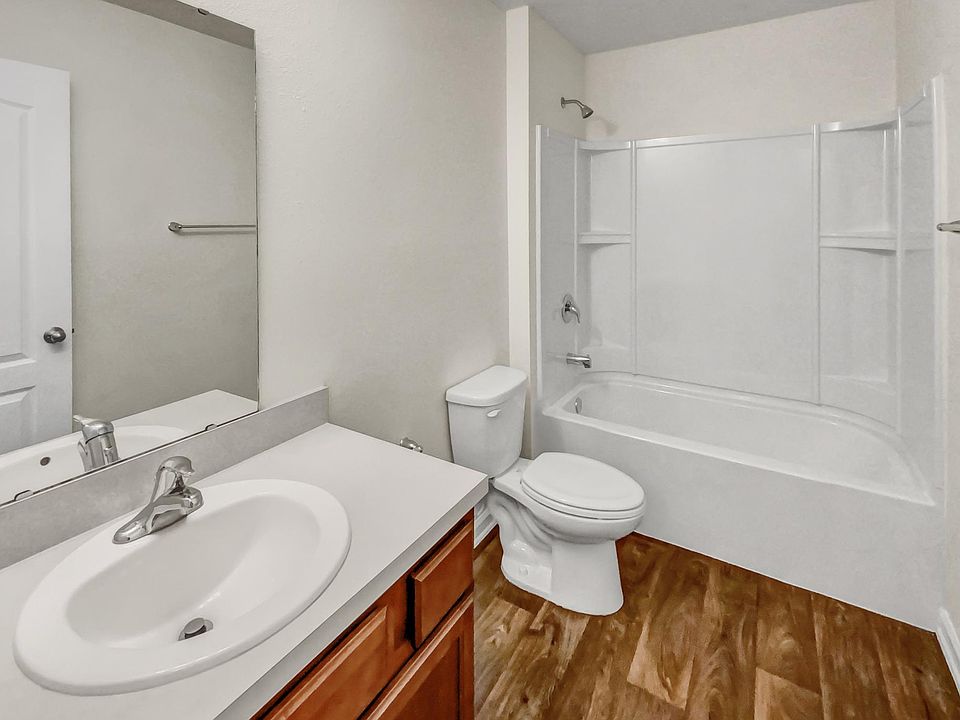 1st image of 3207 Rogers Ave