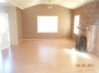 537 7th St, Gustine, CA 95322