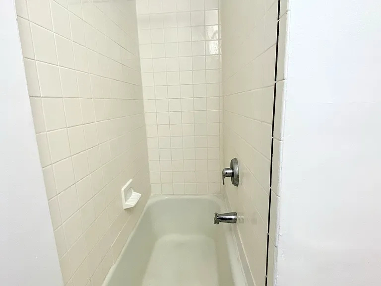 516 E 79th St #4F — Photo 6