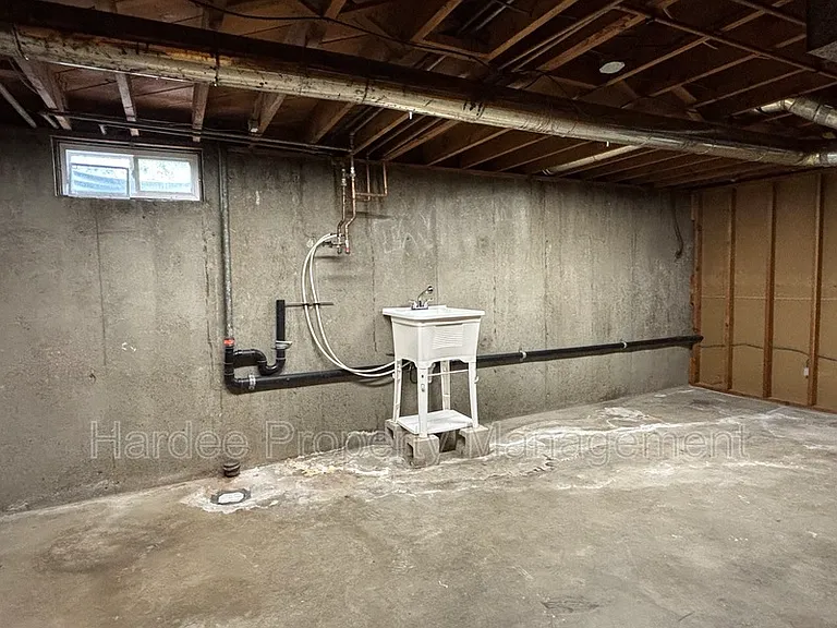 2714 W Kathryn St — Photo 19