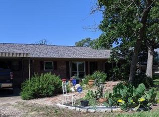 132 Golf Club Dr, Hilltop Lakes, TX 77871
