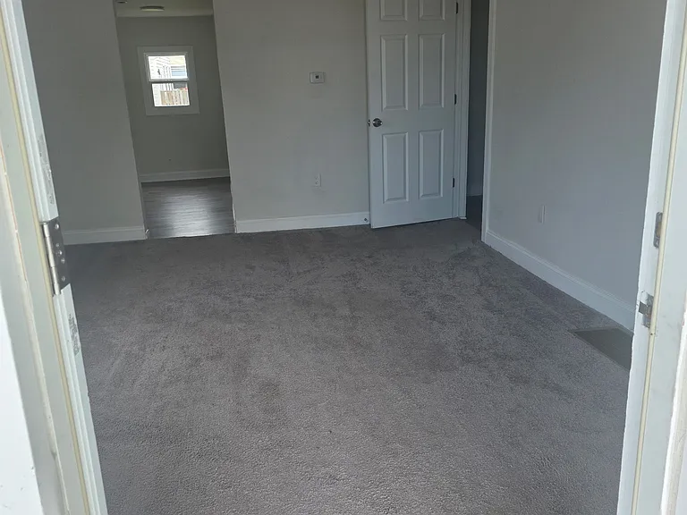 11 Garfield St #1 — Photo 4