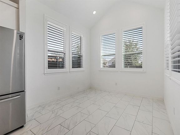 3rd image of 8308 Pine Valley Dr