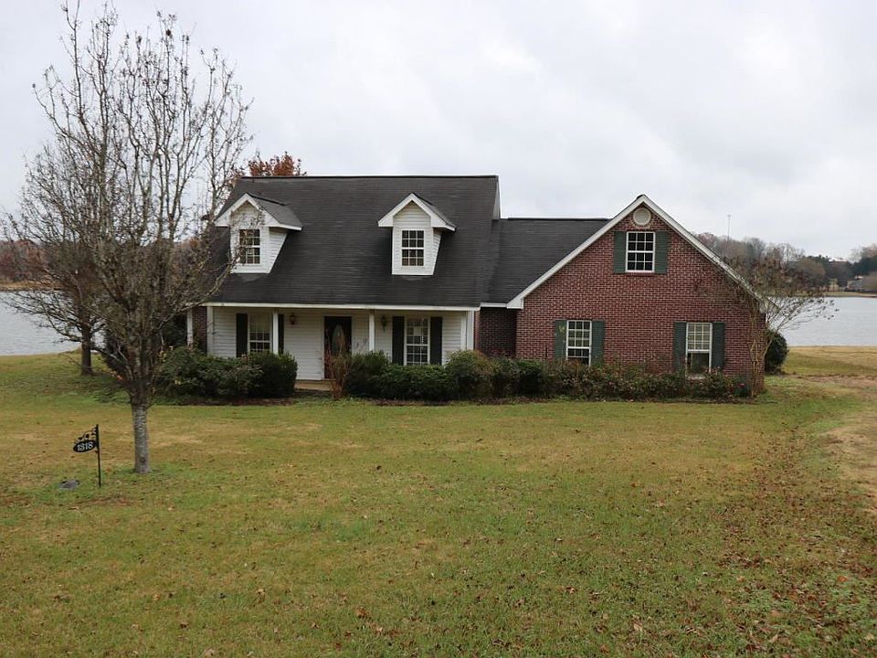 1st image of 1318 W Lakeshore Dr