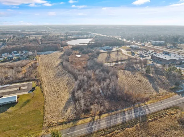 Oakwood St NW, Isanti, MN 55040