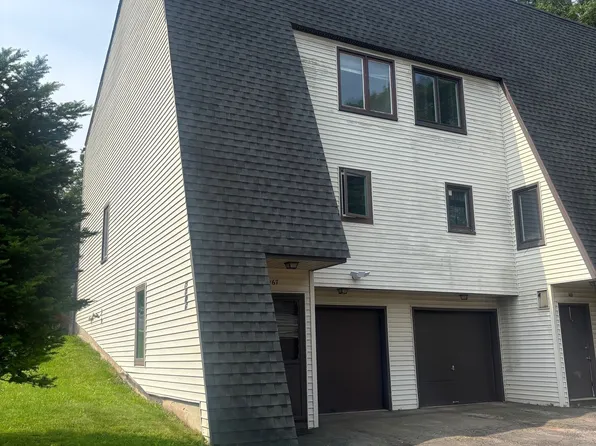 167 High Top Circle West #167, Hamden, CT 06514