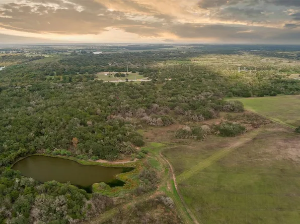 4636 Highway 71, Columbus, TX 78934