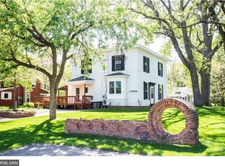 122 W Park St, River Falls, WI 54022