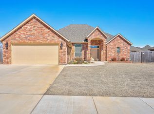 1003 Fox Run Ln, Blanchard, OK 73010