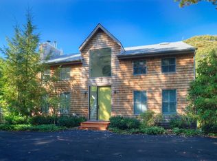 17 Harbor Watch Ct, Sag Harbor, NY 11963