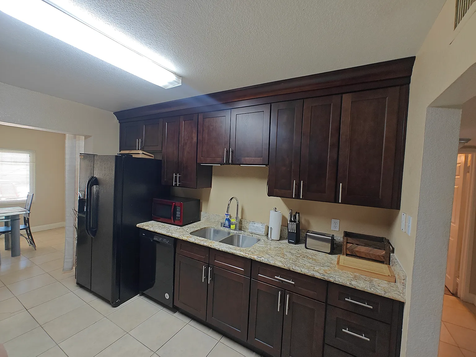 2 bed, 1000 sqft, $1,600 — Photo 4