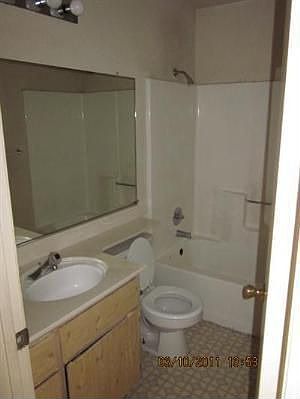 4th image of 4920 Bamford Dr